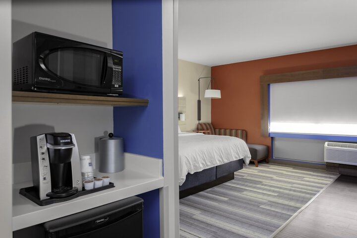 Room 31 of 48