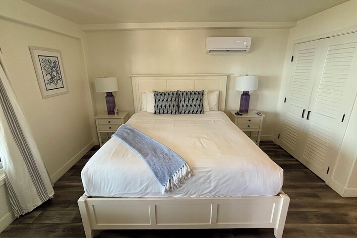 Room 34 of 65