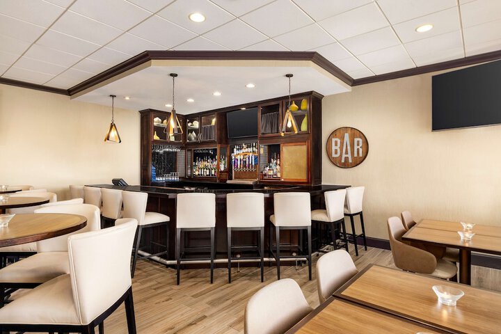 DoubleTree by Hilton Hotel New Orleans Airport