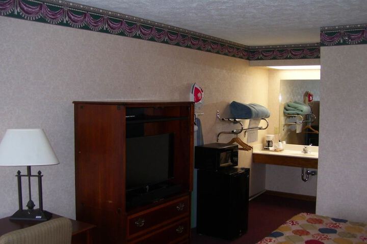 Room 14 of 19