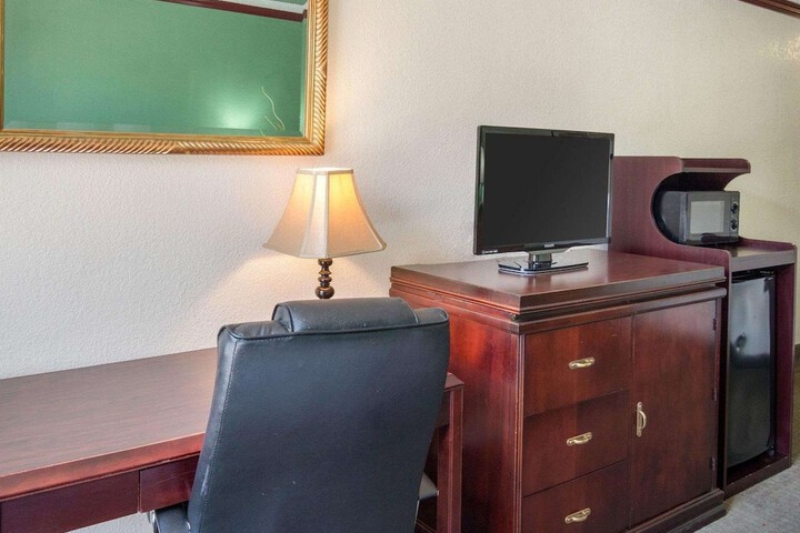 Room 15 of 31