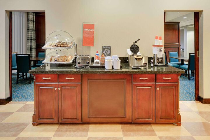 Breakfast/Coffee Service 34 of 38