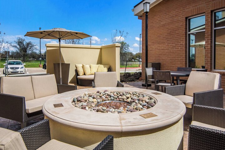 Residence Inn by Marriott Dallas DFW Airport West / Bedford