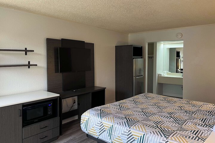 Studio 6 Suites Perry GA