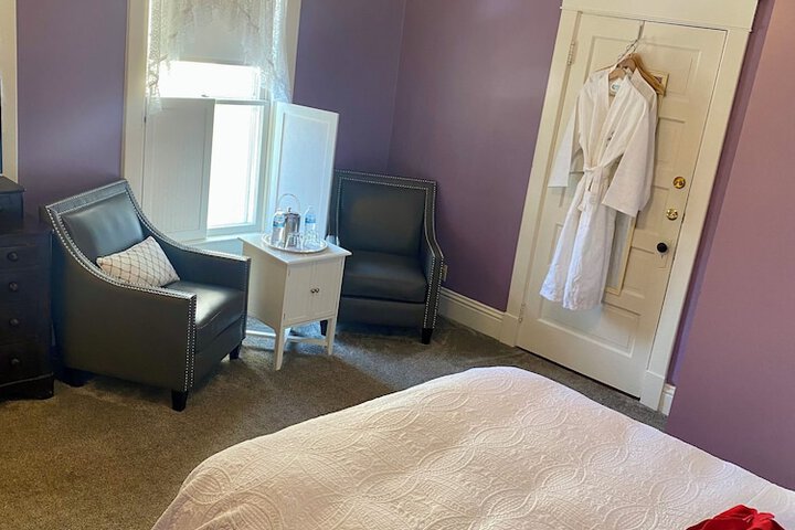 Room 27 of 50