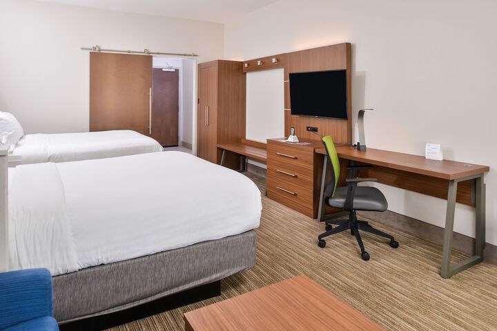 Room 29 of 64