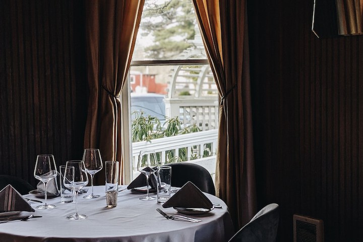 Dining 97 of 115