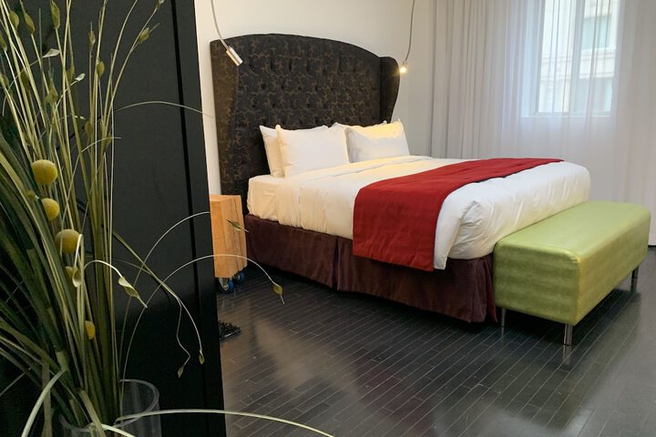 Room 58 of 78