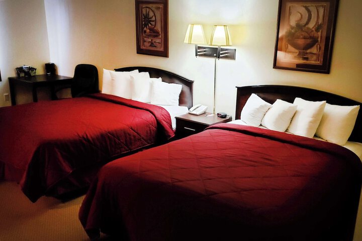 Room 9 of 25