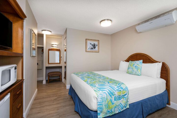 Days Inn by Wyndham Maui Oceanfront