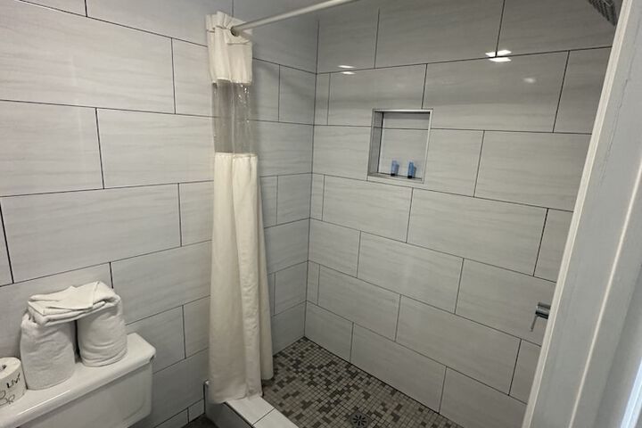 Room 18 of 29