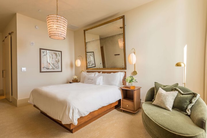 Room 16 of 57