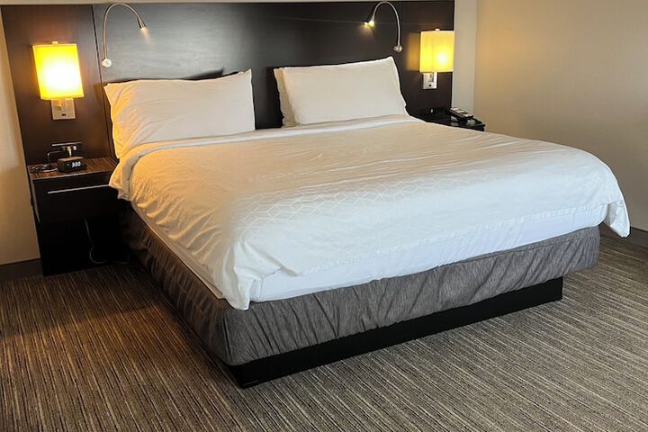 Room 64 of 163