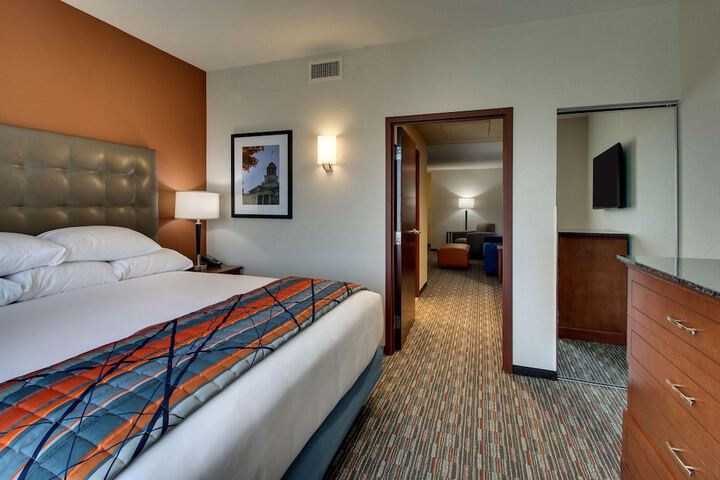 Room 31 of 66