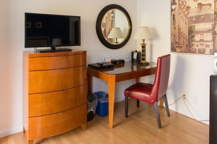 Alpine Inn & Suites