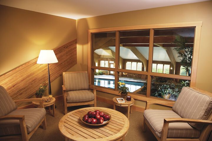 Hotel Interior 16 of 110
