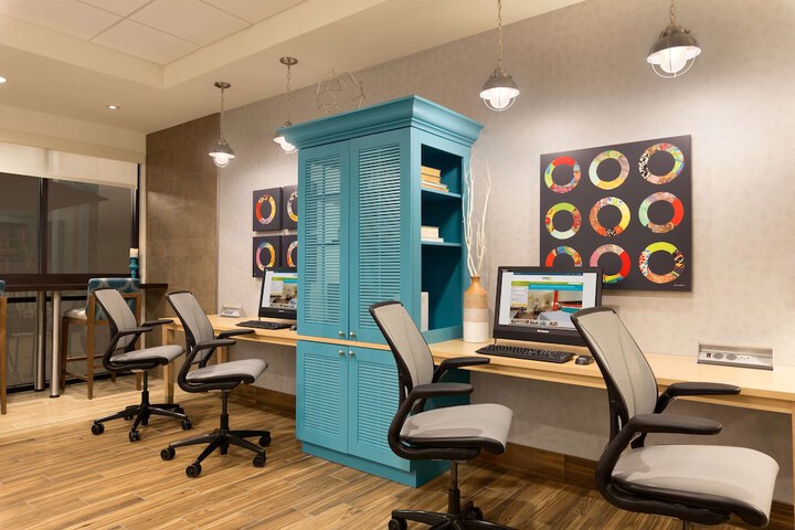 Business Center 38 of 38