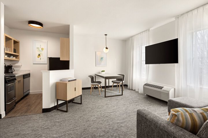Room 22 of 40