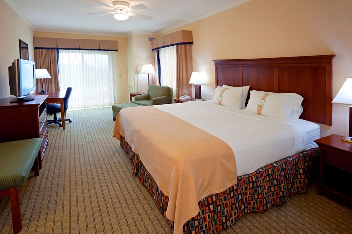 Room 21 of 39
