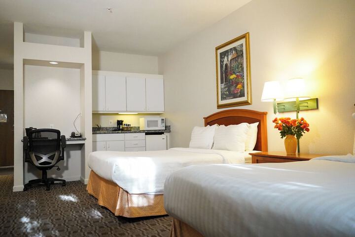 Room 14 of 38