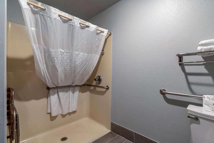 Quality Inn Madras