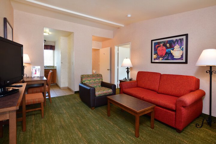 Room 34 of 42