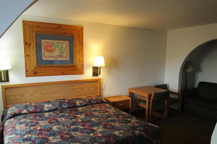Room 18 of 26