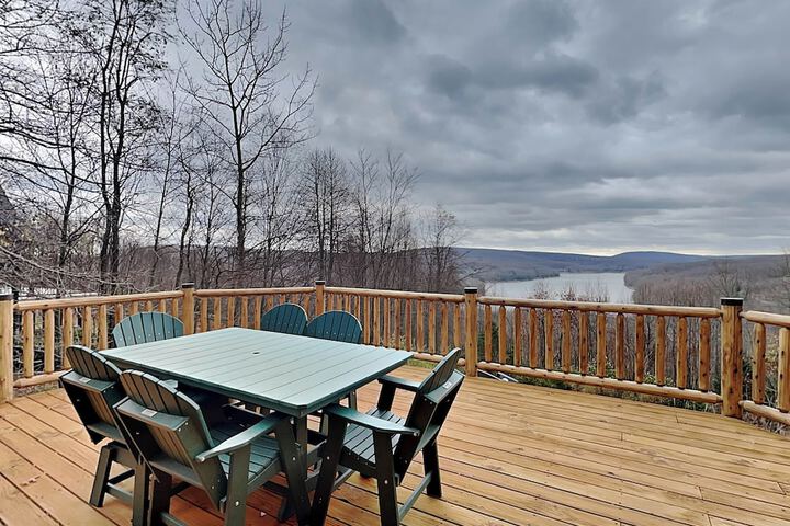 Highlands Heaven by Taylor Made Deep Creek