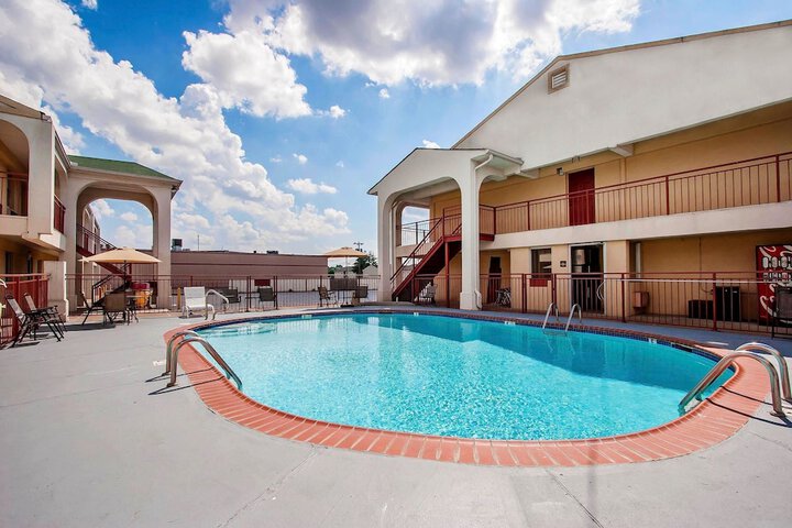 Pool 5 of 44
