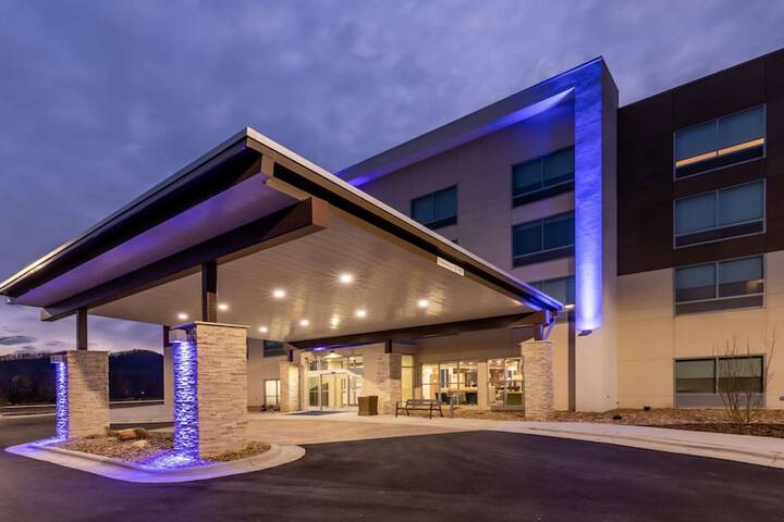 Hotel 4 of 45