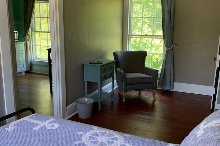 Room 27 of 52