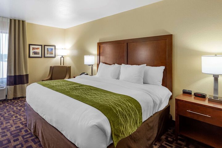 Comfort Inn & Suites North Aurora - Naperville