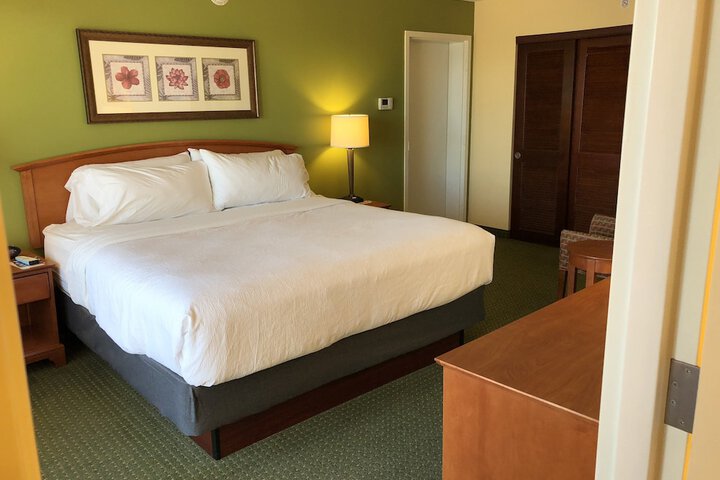 Room 73 of 108