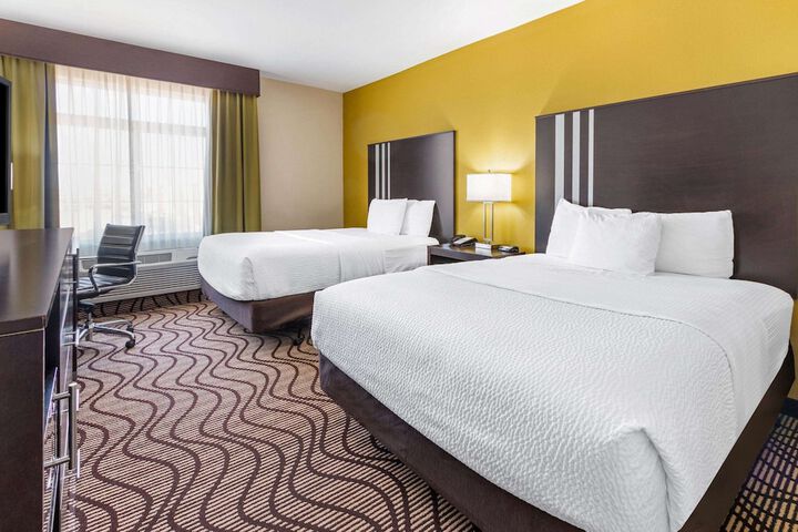 La Quinta Inn & Suites by Wyndham Artesia