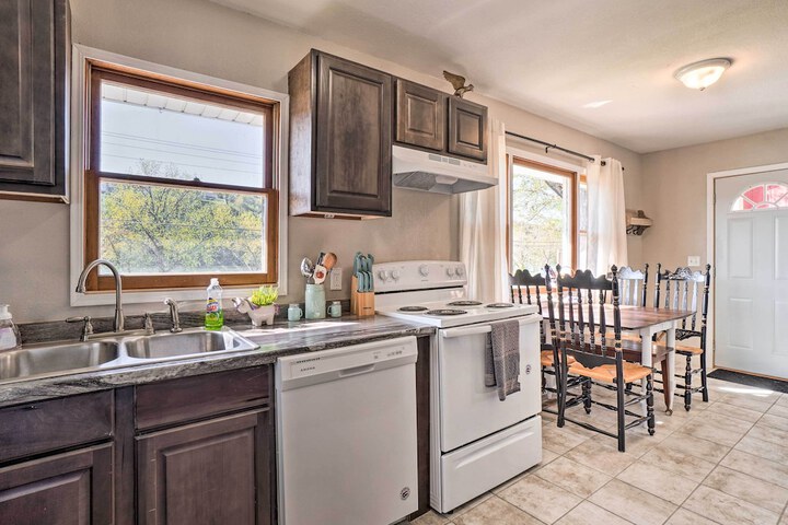 Rockaway Beach House w / Fire Pit & River View!