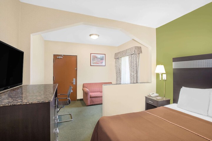 Room 14 of 22