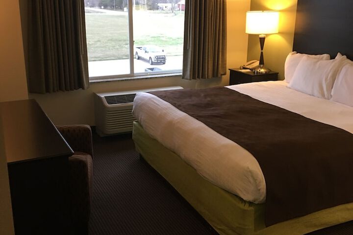 Room 35 of 69