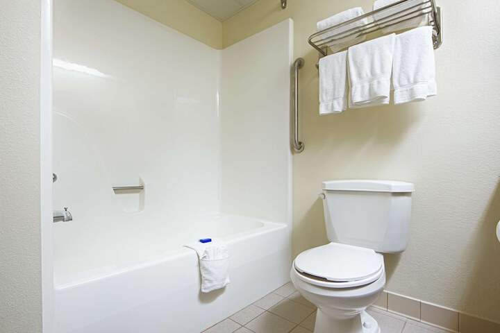 Room 6 of 20