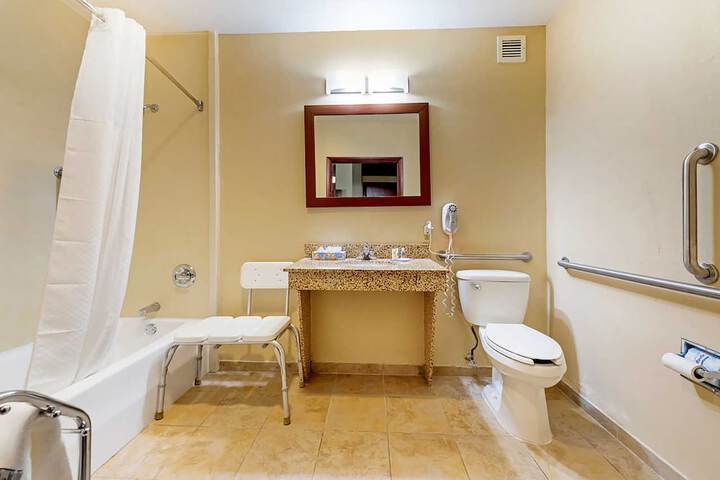 Room 14 of 26