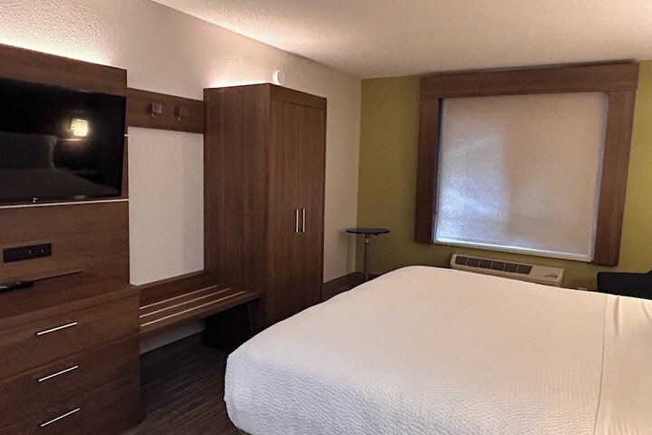 HOLIDAY INN EXPRESS & SUITES REIDSVILLE by IHG