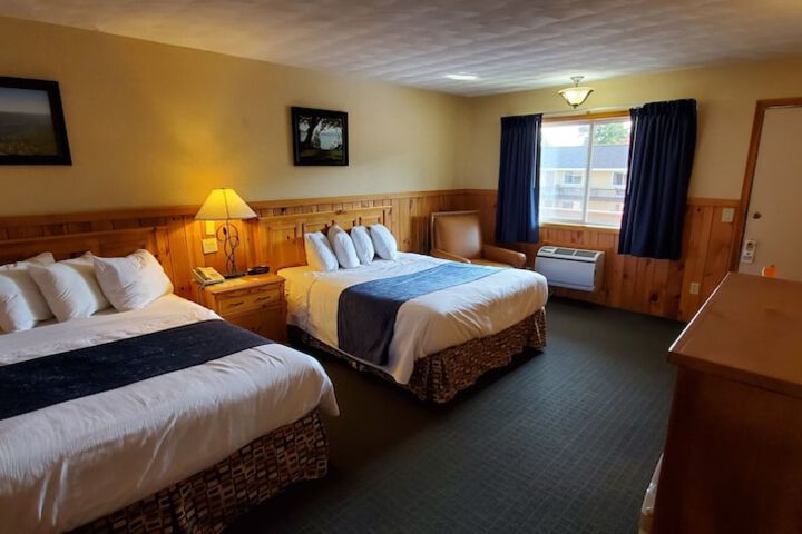 Room 40 of 145
