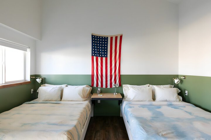 Mellow Moon Lodge