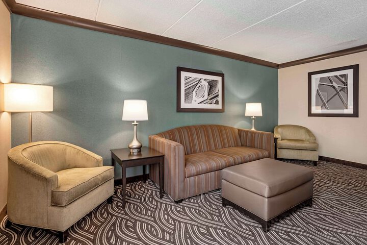 Kingston Regency Inn