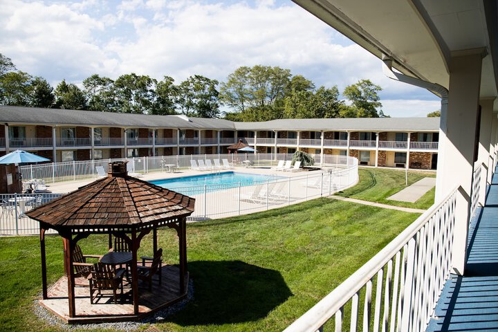 Hotel 1 of 27