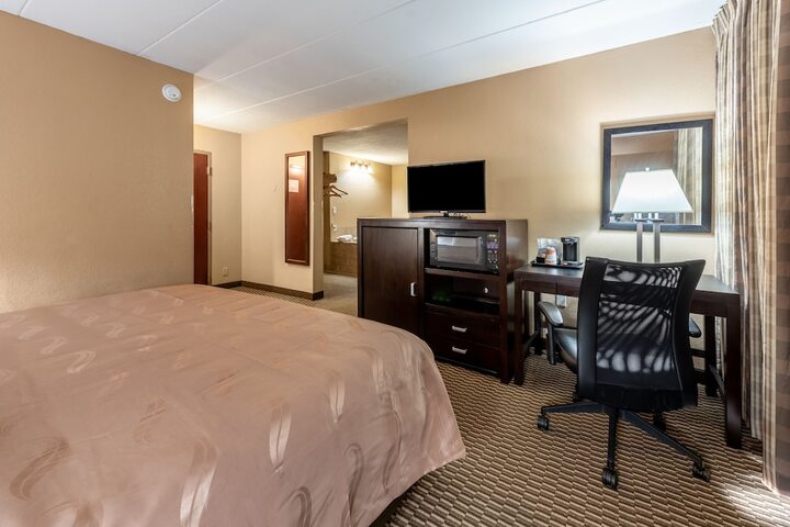 Room 19 of 37