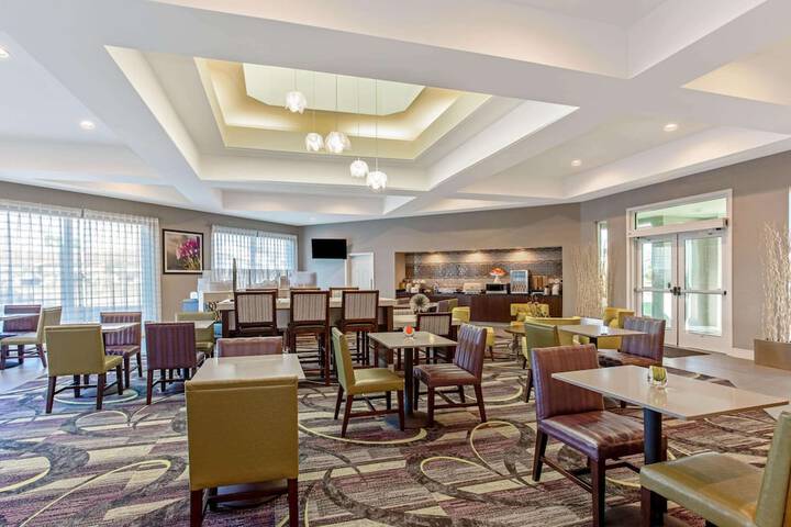 La Quinta Inn & Suites by Wyndham Panama City