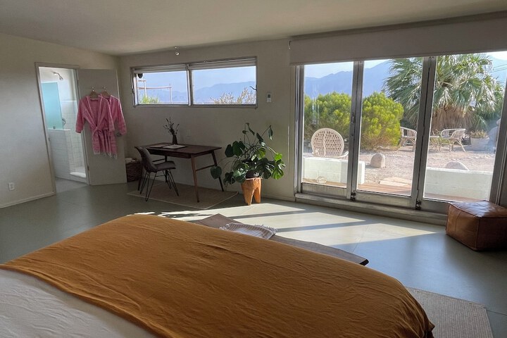 Room 35 of 85