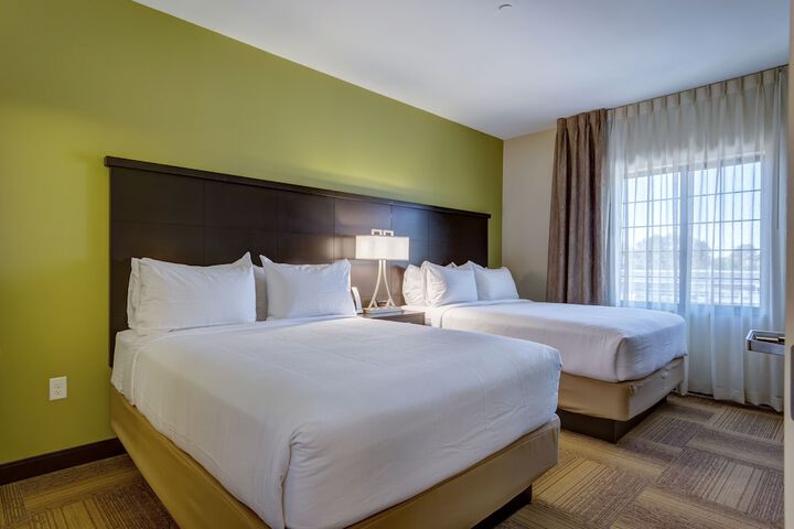 Staybridge Suites St. Louis - Westport by IHG