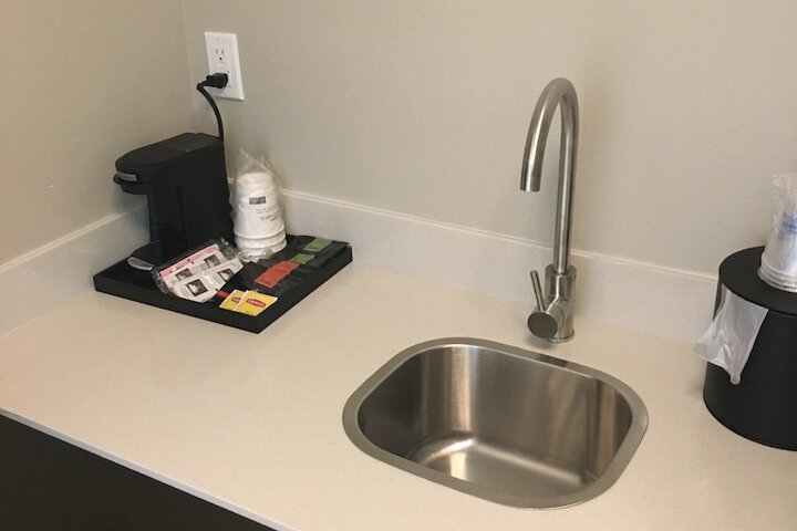 Best Western Plus New Barstow Inn & Suites