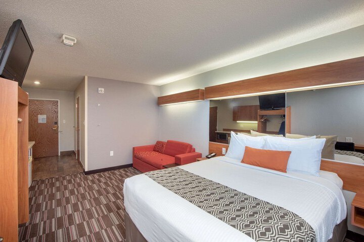 Room 22 of 30